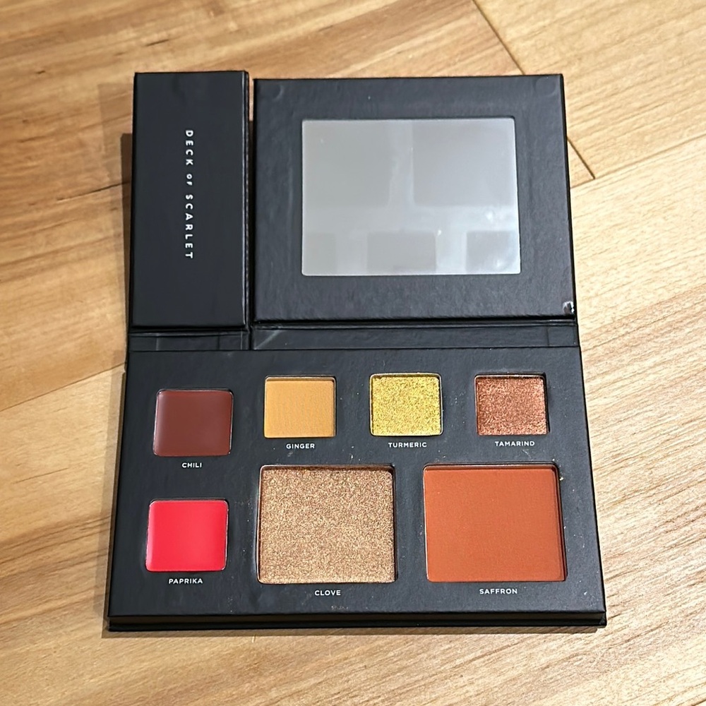 Deck of Scarlet Palette